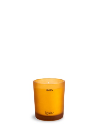 Vonná svíčka ve skle IGNITE, 30h BYON Front Vonná svíčka ve skle IGNITE, 30h BYON Front
