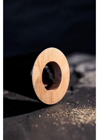 Mlýnek na pepř a sůl GURKEN, medium, černá/hnědá Mlýnek na pepř a sůl GURKEN, medium, černá/hnědá